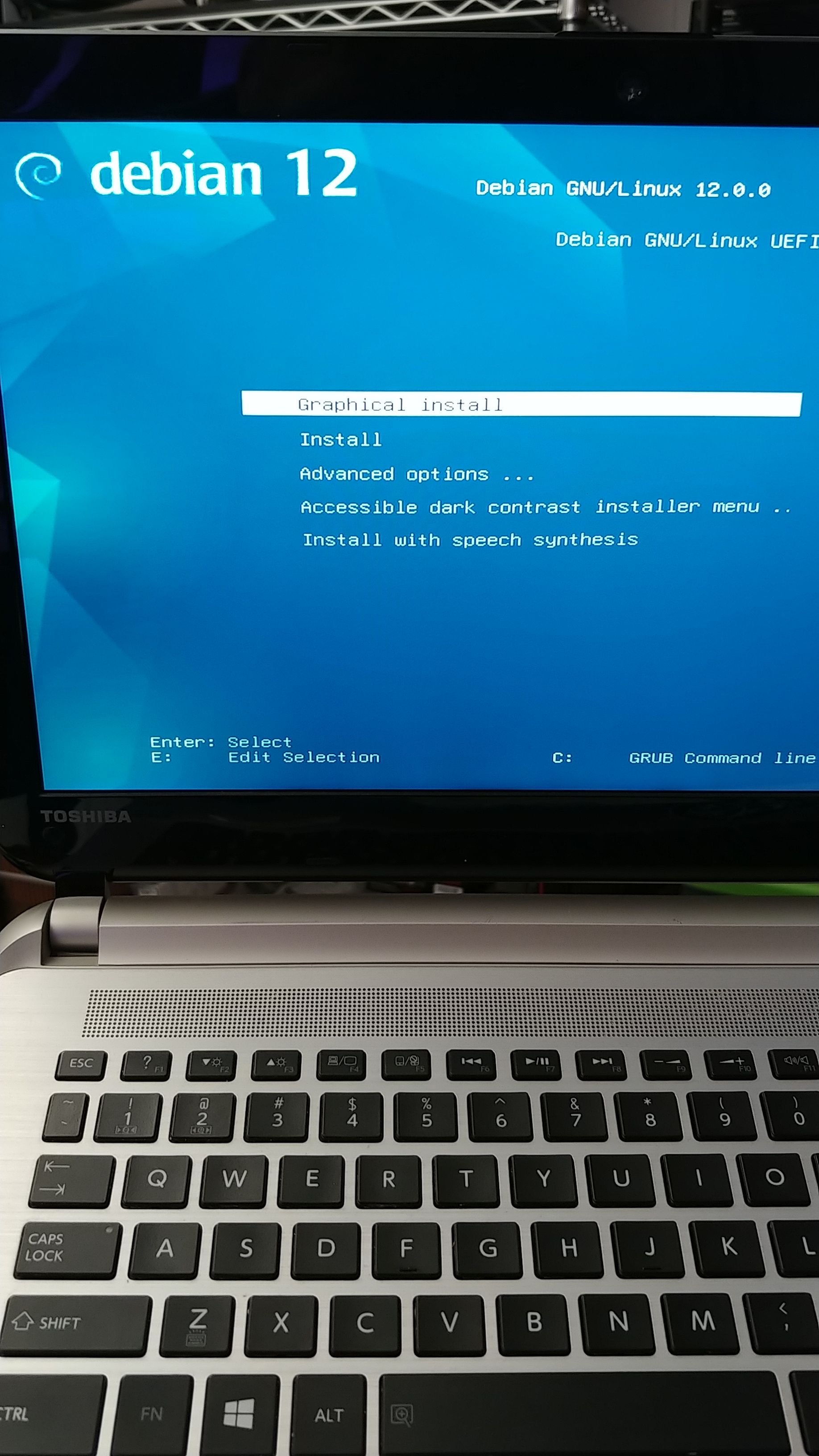 Debian 12 Install to 9-Year-Old Laptop